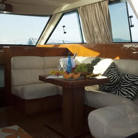Botel Yacht 14 Mt Boat And Breakfast La Spezia