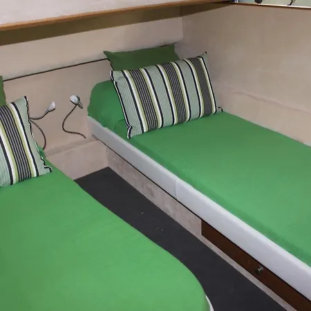 Yacht 14 Mt Boat And Breakfast * La Spezia